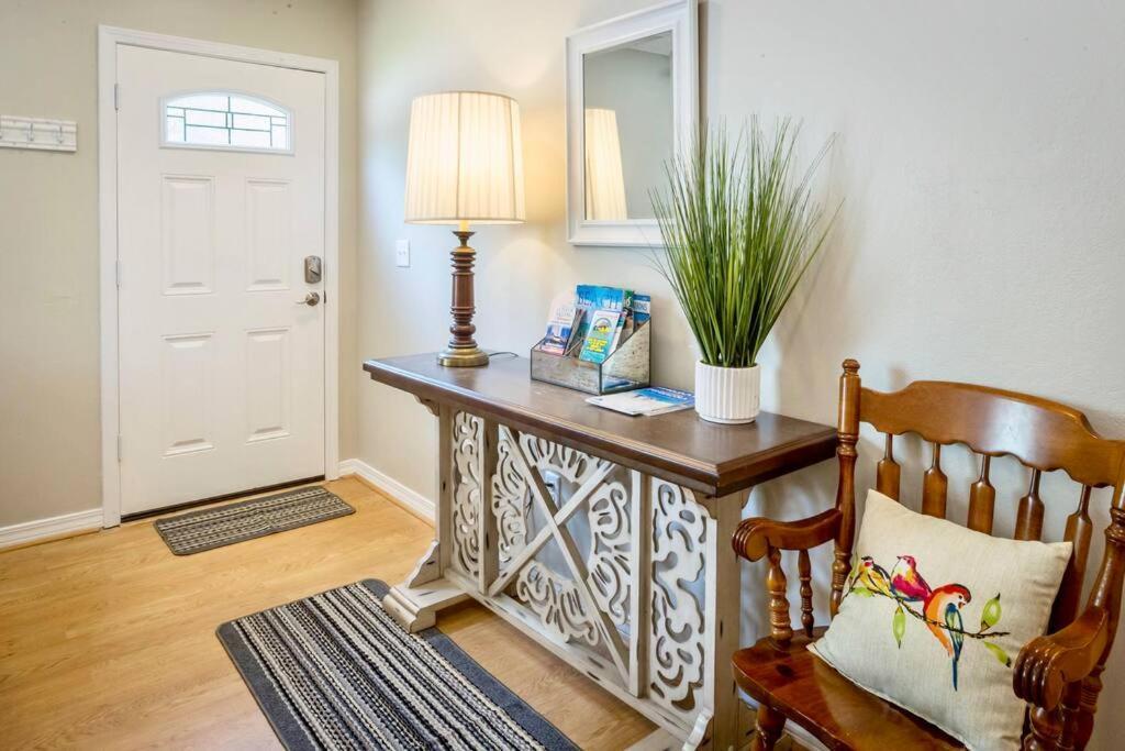 Life'S A Breeze - Updated 3Br 5Min To Pcola Beach Gulf Breeze Exterior foto
